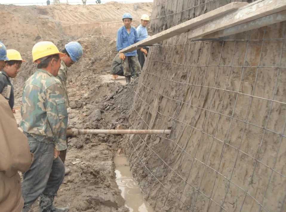 咸宁常见基坑支护开挖事故的原因分析与处理方法